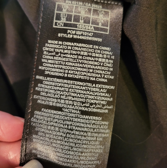 Guess convertible jacket / vest Faux Leather, Fur.  Size Medium - Picture 15 of 15